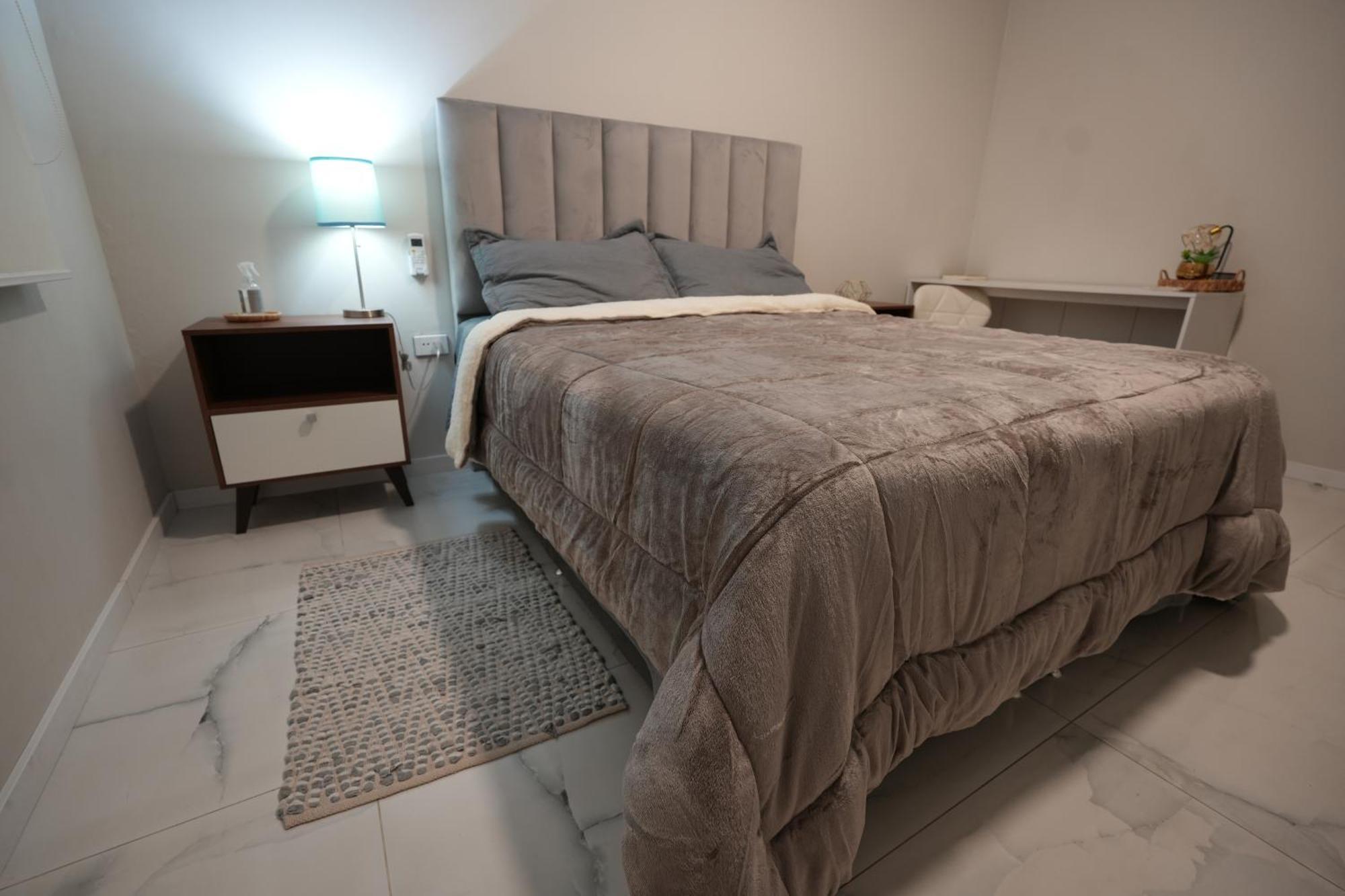 Privatunterkunft Little House - Casa Compartida *
